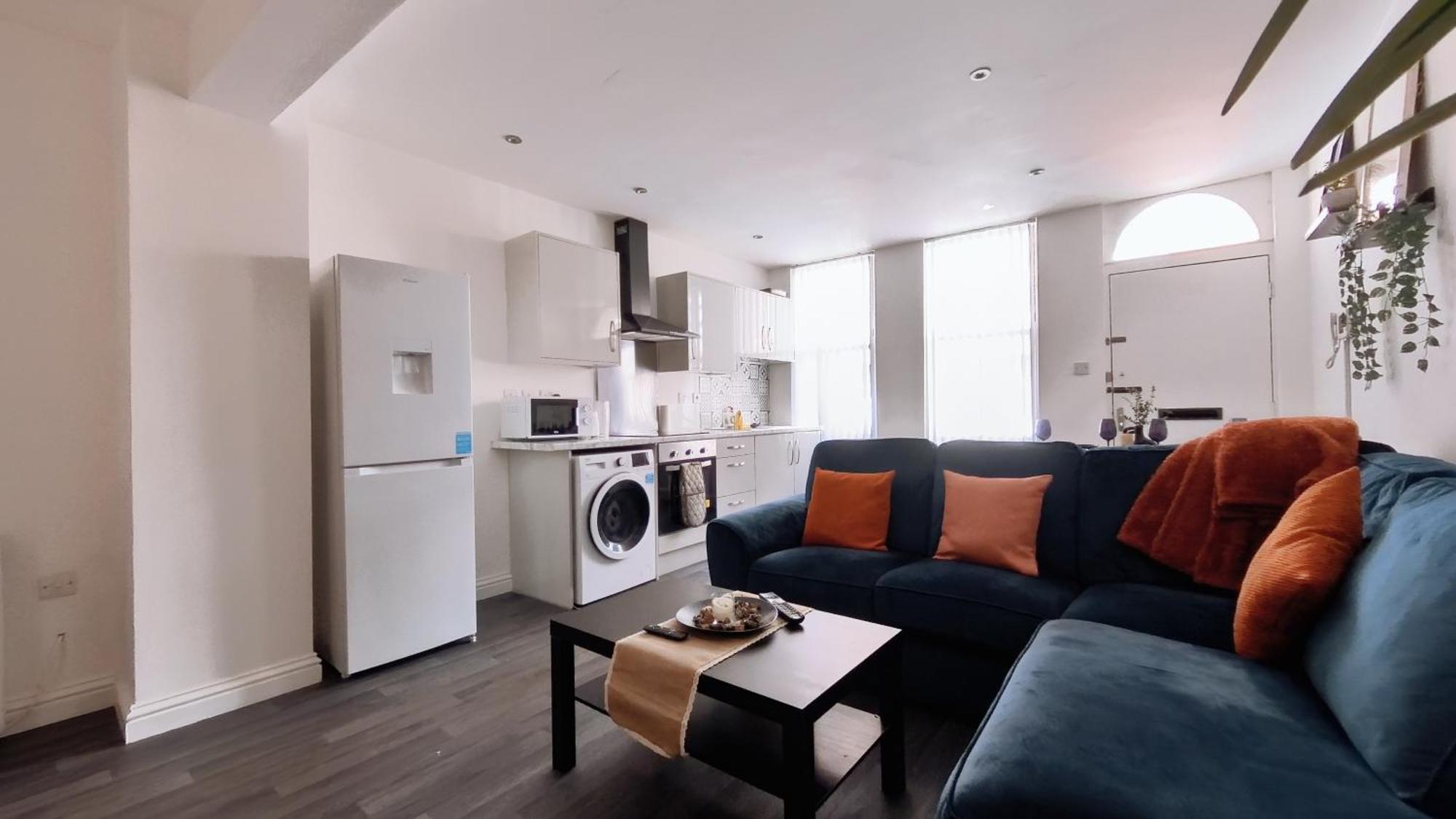 Group Bookings: Up To 30 Guests Across 5 Spacious Flats! Keyless Access Free Wifi & Parking Birmingham Dış mekan fotoğraf