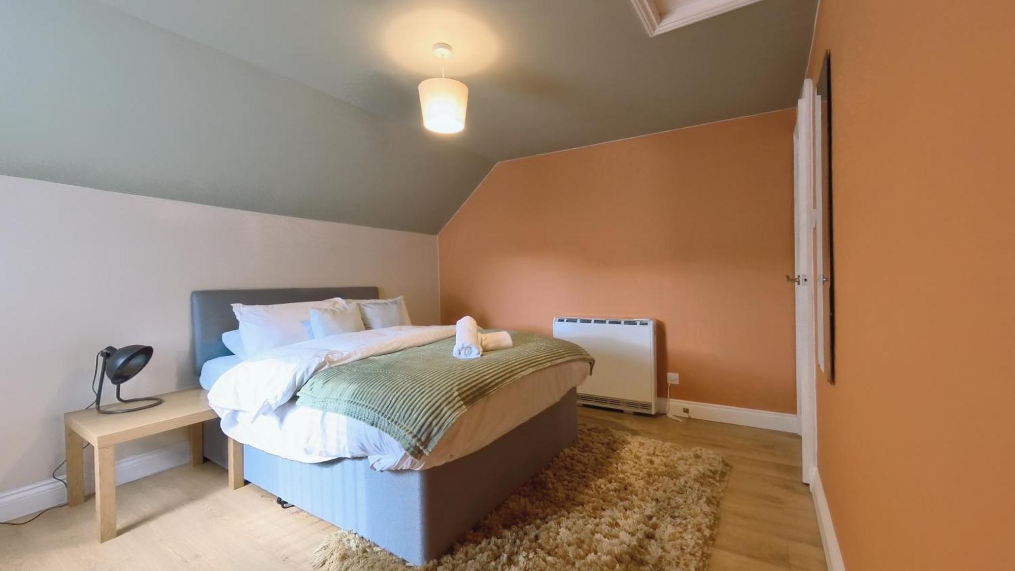 Group Bookings: Up To 30 Guests Across 5 Spacious Flats! Keyless Access Free Wifi & Parking Birmingham Dış mekan fotoğraf